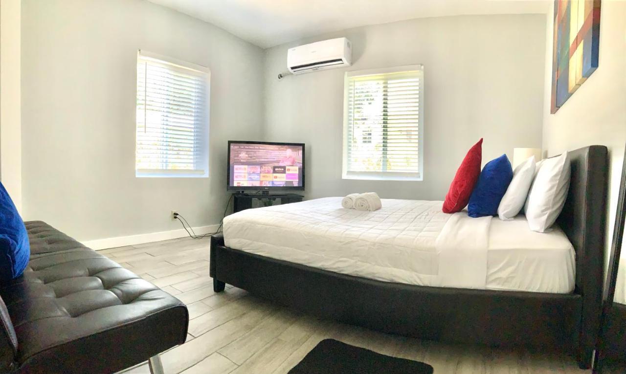 Adorable Private Apartments In The Heart Of Miami! Exterior foto