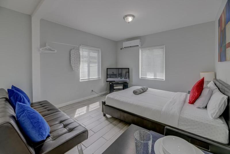 Adorable Private Apartments In The Heart Of Miami! Exterior foto
